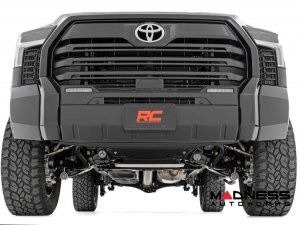 Toyota Tundra Suspension Lift Kit - 3.5" Lift - Lifted Struts - M1 Monotube Front and Rear